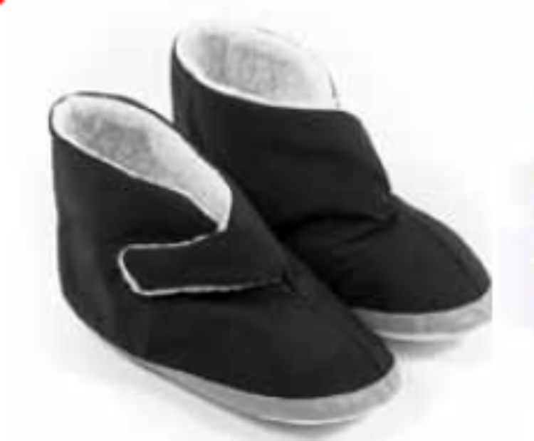Roomy Slippers for Men and Women: 11 - 12 (Men)