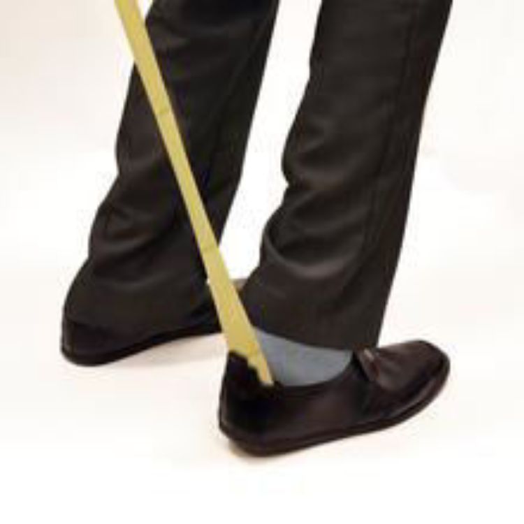 bamboo shoehorn for daily tasks